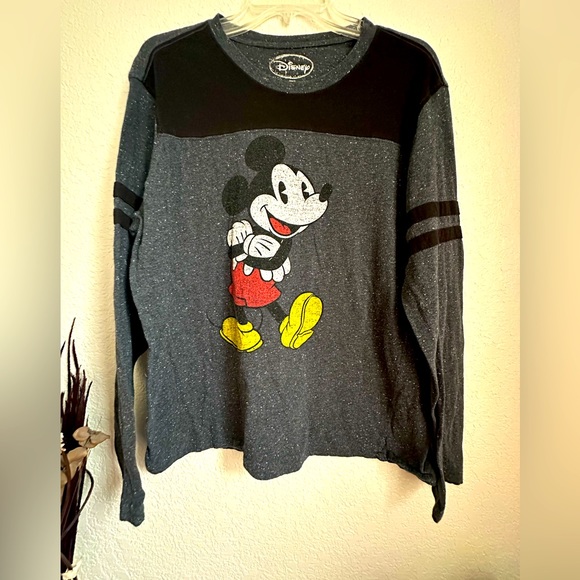 Tops - BOGO 🌻Mickey Mouse Gray Long Sleeve T-shirt size L